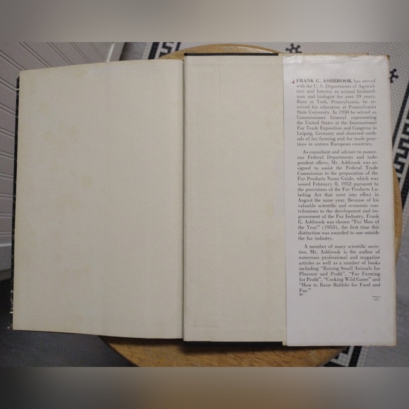 RARE VINTAGE BOOK | FURS Glamorous and Practical by Frank G. Ashbrook 1954 - Picture 13 of 17